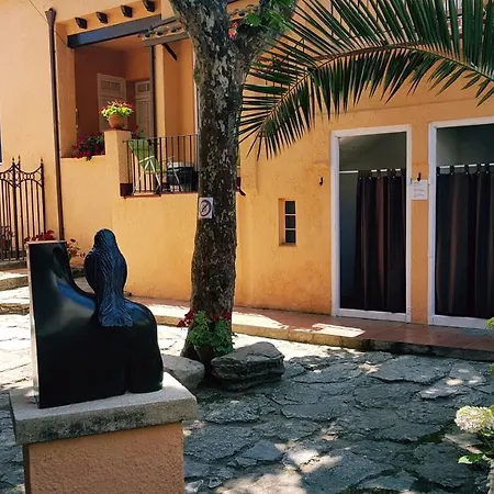 Con Jardin A 11 Metros De La Playa. B3. * Palamós
