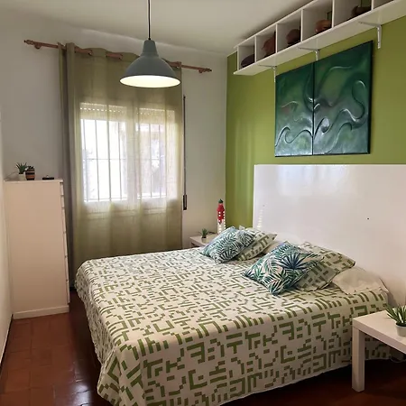 Con Jardin A 11 Metros De La Playa. B3. Apartment Palamos