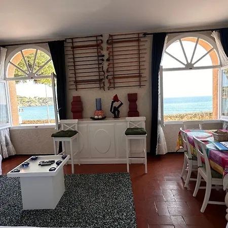 Con Jardin A 11 Metros De La Playa. B3. Palamós